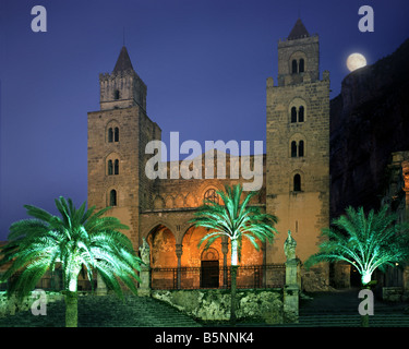 IT - SICILY: Norman Cathedral in Cefalu at night Stock Photo