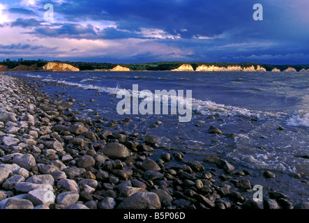 chalkstone cliffs, Lewis and Clark Lake, Missouri River, Lewis and Clark Recreation Area, Nebraska side, Yankton, South Dakota Stock Photo