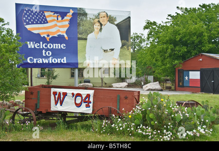 Texas Crawford location of President George W Bush ranch welcome sign with picture of George and Laura Bush Stock Photo