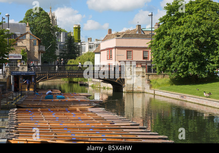 Punts on the River Cam at Magdalene Bridge Cambridge England UK