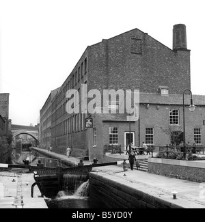 UK England Manchester Castlefield Dukes 92 pub beside Bridgewater Canal Stock Photo