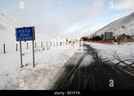 A93 Blairgowrie - Braemar road blocked by snow at the Spittal of Glenshee, Perthshire, Scotland Stock Photo