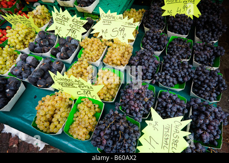 Wine grapes, Rue Mouffetard, Paris, France Stock Photo