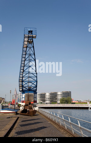 Historic crane, office complex "Five Boats", designed by the architect Nicholas Grimshaw, basin, Duisburg Stock Photo