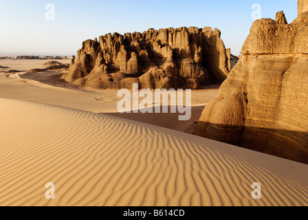 Rock formations in Tin Akachaker, Tassili du Hoggar, Wilaya Tamanrasset, Algeria, Sahara, North Africa Stock Photo