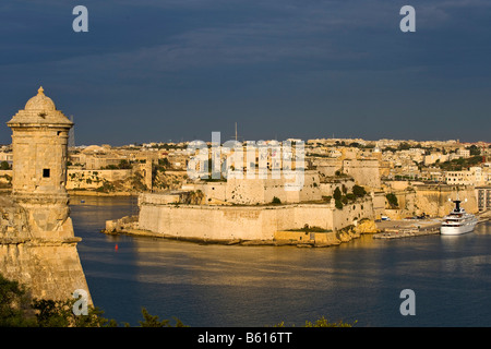 Tower of Fort San Elmo, La Valletta and Fort San Angelo, Vittoriosa, The Three Cities from La Valletta with Grand Harbour, Malta Stock Photo