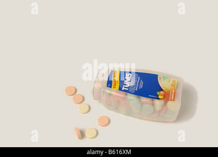 Calcium Carbonate Antacid Tablets Stock Photo: 38992342 ...