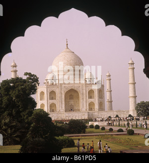 Taj Mahal, India. at Agra.The Emperor Shah Jehan great Monument tohis wife Nur Jehan whobore him 16 children Stock Photo