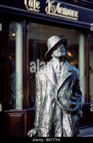 James Joyce sculpture, O'Connell Street, Dublin, Ireland, Europe Stock Photo