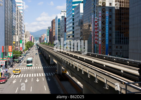 Looking north on Taipei's MRT brown line and Fuxing North Rd, Taipei, Taiwan, Republic of China (ROC) Stock Photo