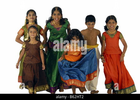 Indian Classical Dances | Buy or Rent Fancy Dress Costume in India - kerala  dance forms Kids