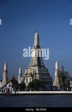 Wat Arun or the Temple of Dawn on the Chao Phraya River, Bangkok, Thailand Stock Photo