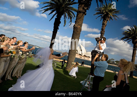 Australia, Sydney, Photo session of marriage, with Opera House in background Stock Photo