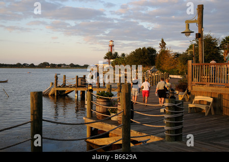 Lake Sumter Landing boardwalk at dusk Situated in central Florida America USA Sumter landing is a part of The Villages complex Stock Photo