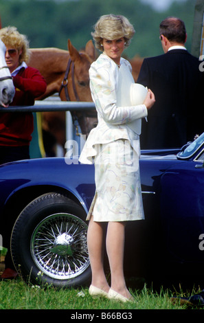 Princess Diana standing by Prince Charles Aston Martin at Guards Polo Club Windsor Stock Photo