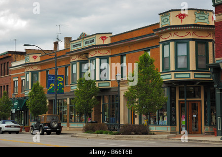 The mainstreet in the pictures and historic downtown of Libertyville, a ...