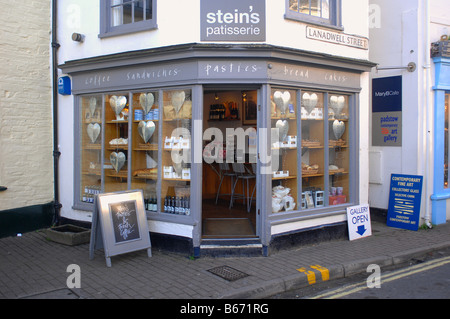 A Rick Stein shop in Padstow - John Gollop Stock Photo