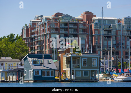 Floating houses and apartment blocks 'Fishermans Wharf' Victoria 'Vancouver Island' 'British Columbia' Canada Stock Photo