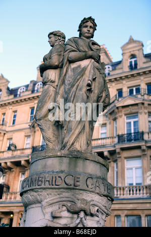 united kingdom london regents park statue at entrance to cambridge gate Stock Photo