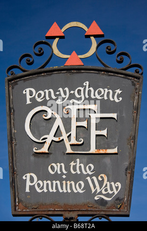 Pen Y Ghent cafe signpost at Ingleton in the Yorkshire Dales, England, on the Pennine Way national trail. Stock Photo