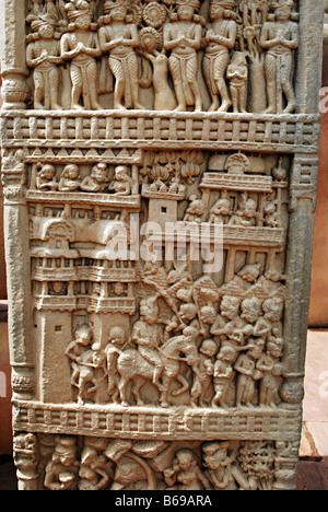 Stupa 1 or Great Stupa : North Gateway or torana , East Pillar depicting royal procession. Stupa 1 Sanchi Madhya Pradesh India Stock Photo