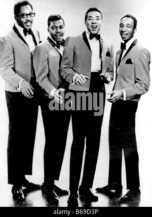 SMOKEY ROBINSON AND THE MIRACLES US vocal group from left Bobby Rogers, Warren Pete Moore, Smokey Robinson and Ronnie White Stock Photo