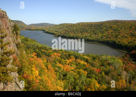 MICHIGAN - Autumn color and Lake of the Clouds in the Porcupine Mountains Wilderness State Park. Stock Photo