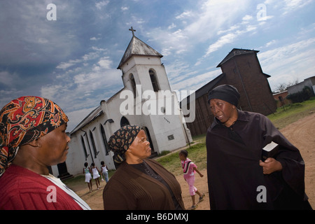 SOWETO, JOHANNESBURG, SOUTH AFRICA - The Cross Trainer Store Selling ...