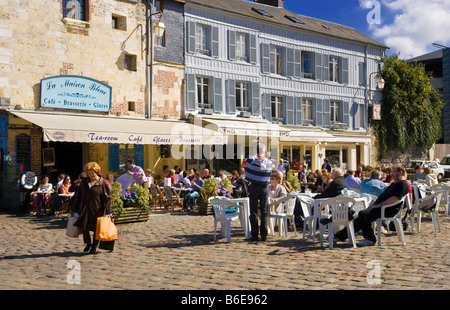 Pavement Brasserie French Cafe in Honfleur, Normandy, France Stock Photo