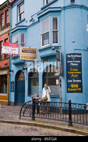 Closed and for sale The Greyhound pub in Pontypool, Torfaen, South Wales, UK Stock Photo