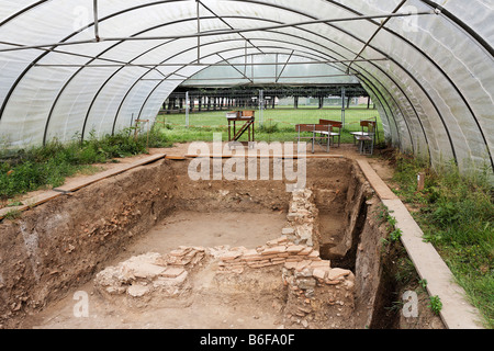 Excavation in Xanten archaeological park, foundations of a Roman craftsman house, Lower Rhine region, North Rhine-Westphalia, G Stock Photo