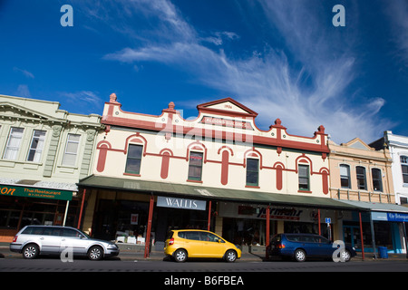 Shops line Victoria Road, Devonport, Auckland, New Zealand Stock Photo