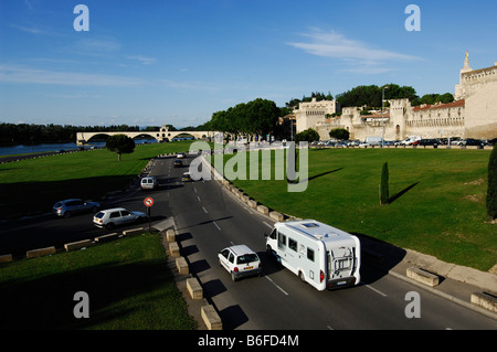 Campervan in front of the Popes' Palace in Avignon, Provence, France, Europe Stock Photo
