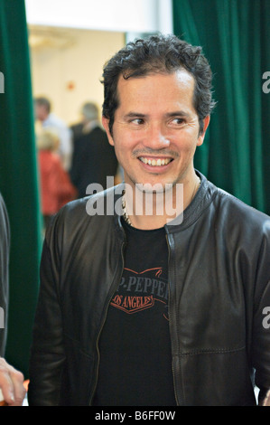 Actor John Leguizamo during meet and greet session before first rehearsal of 2008 Broadway revival of American Buffalo Stock Photo