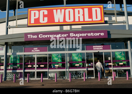 Exterior of a PC World computer superstore in Swindon, England ...
