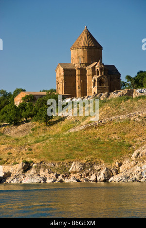 Lake Van's 10th century Armenian Church of the Holy Cross on Akdamar Island Stock Photo