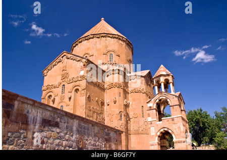 Lake Van's 10th century Armenian Church of the Holy Cross on Akdamar Island Stock Photo