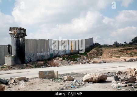 Israel's controversial security barrier near the Qalandiya checkpoint, just north of Jerusalem, in the West Bank. Stock Photo