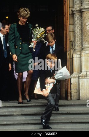 Princess Diana Princes Hary and William Visit to the dinosaur exhibition Natural history Museum London Stock Photo