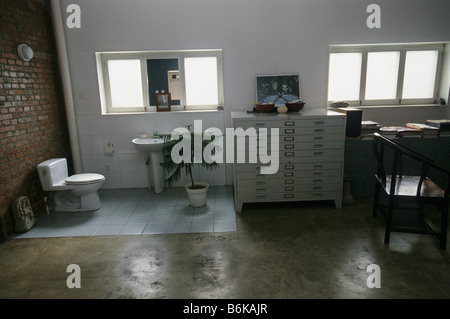 Open washroom in Chinese artist Ai Weiwei's home. 2004 Stock Photo