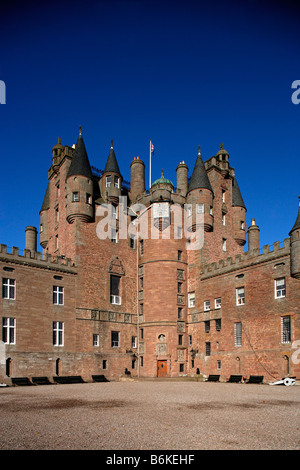 Glamis Castle former royal hunting lodge home of the Bowes Lyon family built in 15th 16th centuries Angus Scotland UK Stock Photo