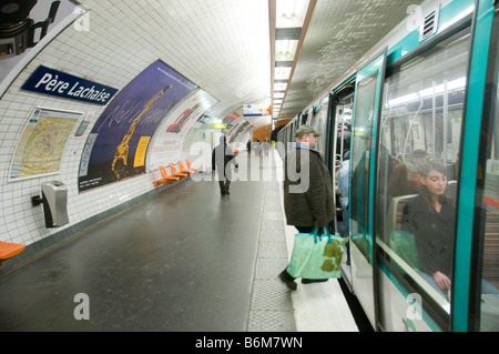 Pere Lachaise Metro stop in Paris Stock Photo - Alamy