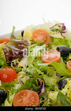 ensalada tipica de la dieta mediterranea typical salad of the Mediterranean diet Stock Photo