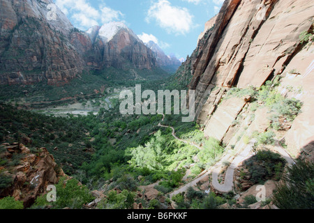 View from the start of Refrigerator Canyon, looking back along the West Trail and Zion Canyon Stock Photo