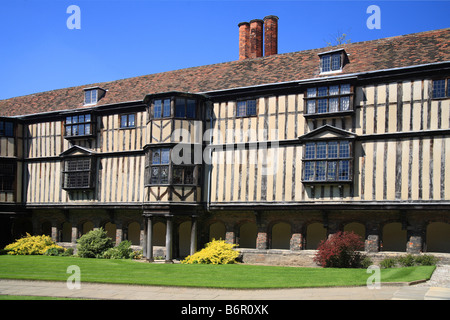 'Queens College' Cambridge University 'Cloister Court', timber framed buildings. Traditional architecture. Stock Photo