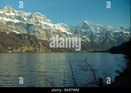 The Walensee with the Churfirsten and Chaserrugg mountains, Sargans CH Stock Photo