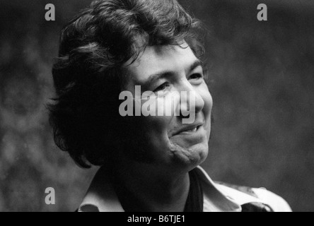 Ronnie Lane performing with Eric Clapton at the Drum and Monkey pub in Minsterley Shropshire in the 1970 PICTURE BY DAVID BAGNALL Stock Photo