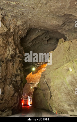 Tour Coaches Squeeze Through The Grand Arch Jenolan Caves Blue Mountains New South Wales Australia Stock Photo