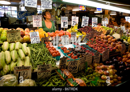 Fruit and vegetable stall at Pike Place Market, Downtown Seattle, Washington, USA Stock Photo