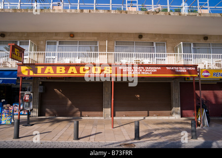 Mallorca Can Pastilla Cala Estancia closed tobacco shop Stock Photo